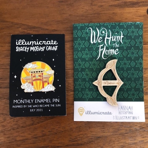 𝅺Two Illumicrate pins - Picture 1 of 4